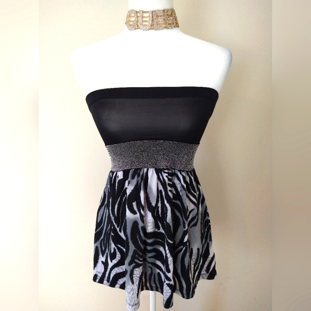 Rue21 Black & Silver Sleeveless Top | Size Medium